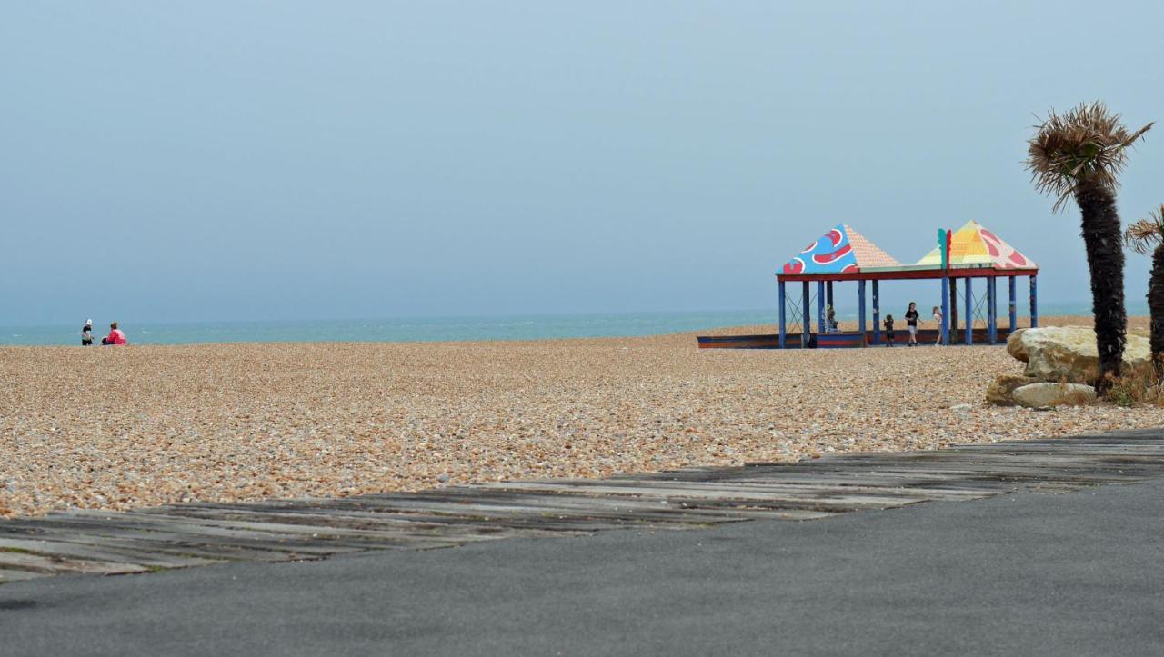 Apartamento Folka Rocks Folkestone Exterior foto